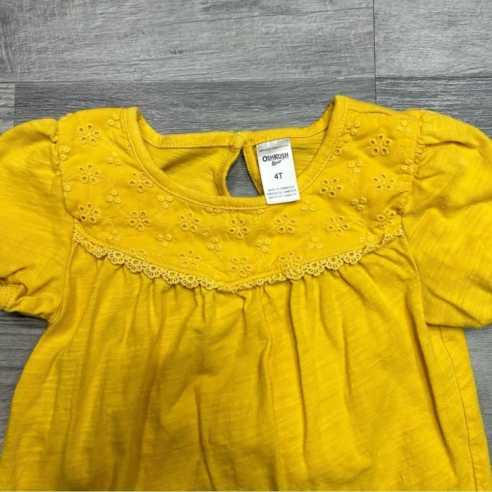 Oshkosh b'gosh Girls Short Sleeve Top & Shorts Outfit 4T